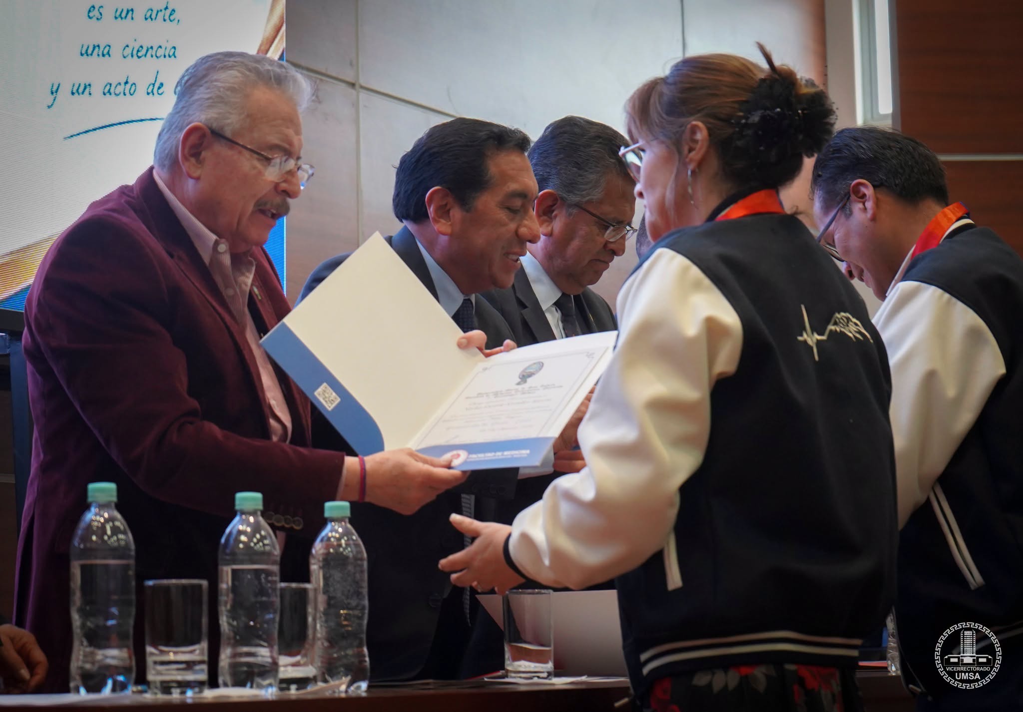 25 AÑOS DE TRAYECTORIA, SERVICIO Y ORGULLO UMSA